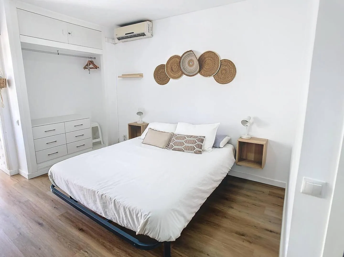 Estudio En Benalmádena 0*,